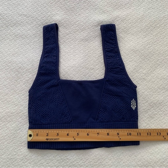 Free People Movement Good Karma Tile Textured two piece leggings and bra set - Picture 14 of 16